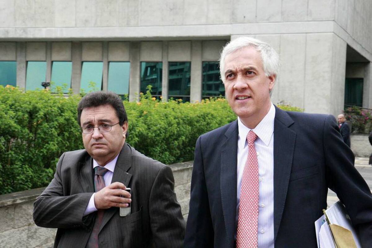 Como lo ha manifestado en diferentes oportunidades Moreno Rojas, él no puede ser investigado, ya que la ley lo exime de tener algún tipo de responsabilidad frente a la contratación. (Foto: Archivo, VANGUARDIA LIBERAL)