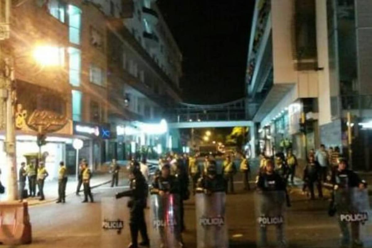 En disturbios terminó operativo sorpresa de la Policía en Sanandresito La Isla (Foto: Suministrada/VANGUARDIA LIBERAL)