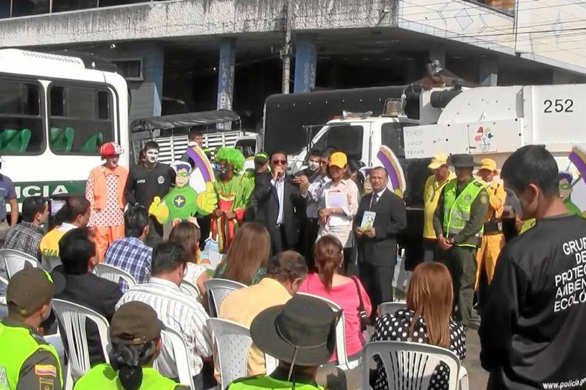 'Comparendos' ambientales se aplicarán en Cabecera y el Centro (Foto: VANGUARDIA LIBERAL)