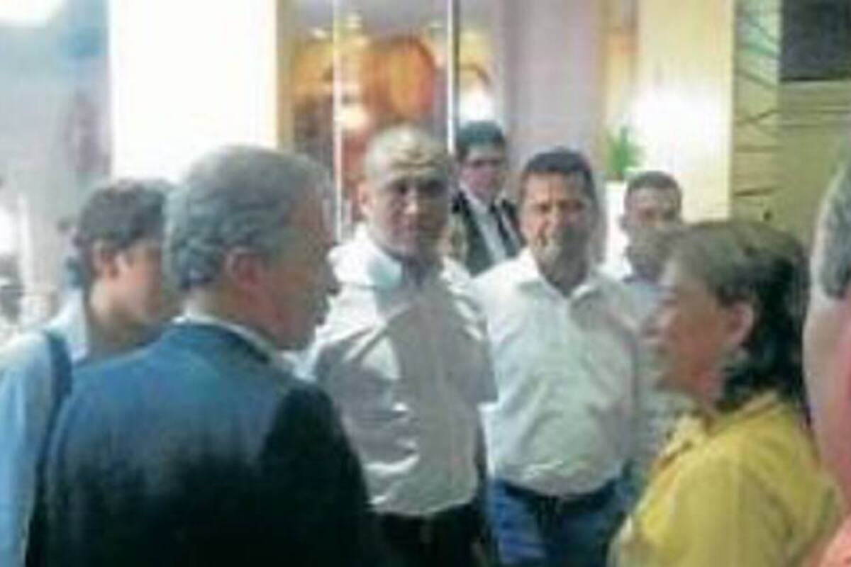 Polémica por presencia de condenado por parapolítica en reunión de Uribe (Foto: VANGUARDIA LIBERAL)