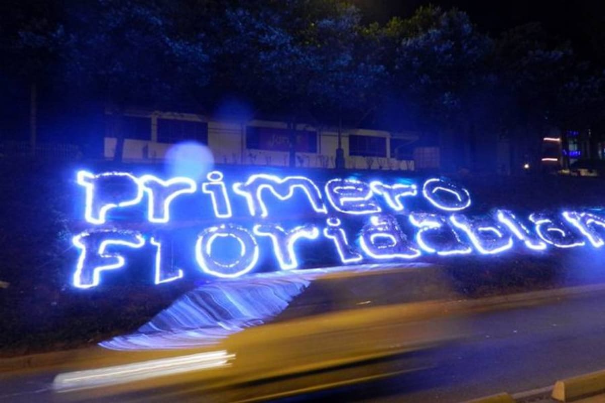 Así quedó la valla en la vía que de Bucaramanga conduce a Floridablanca antes de ser 'desvalijada' (Foto: Suministrado Alcaldía de Floridablanca/VANGUARDIA LIBERAL)