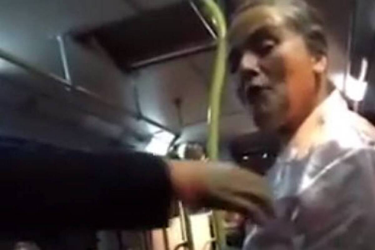 Bajaron de un bus a una mujer que predicaba la palabra de Dios (Foto: Foto: Youtube)