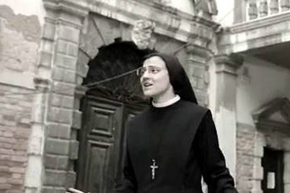 Sor Cristina, famosa por participar en La Voz Italia, lanzó su primer sencillo (Foto: Foto: Youtube)