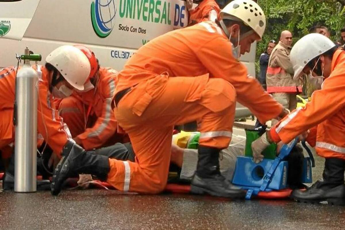 Realizan simulacro de rescate en rendición de cuentas de ‘Ayudemos a Santander’ (Foto: Sindy Ailim García/VANGUARDIA LIBERAL)