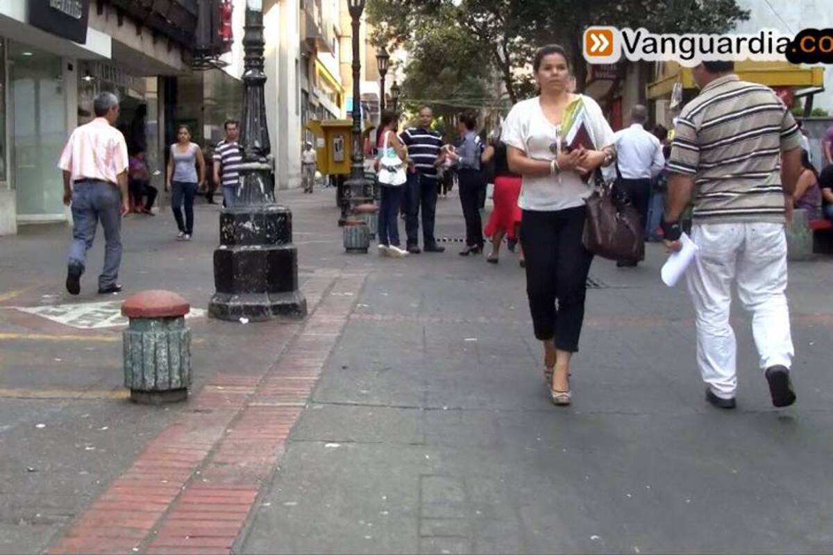 Bumangueses apoyaron operativos del espacio público (Foto: Foto Luis Alfonso Cárdenas Mateus/VANGUARDIA LIBERAL)
