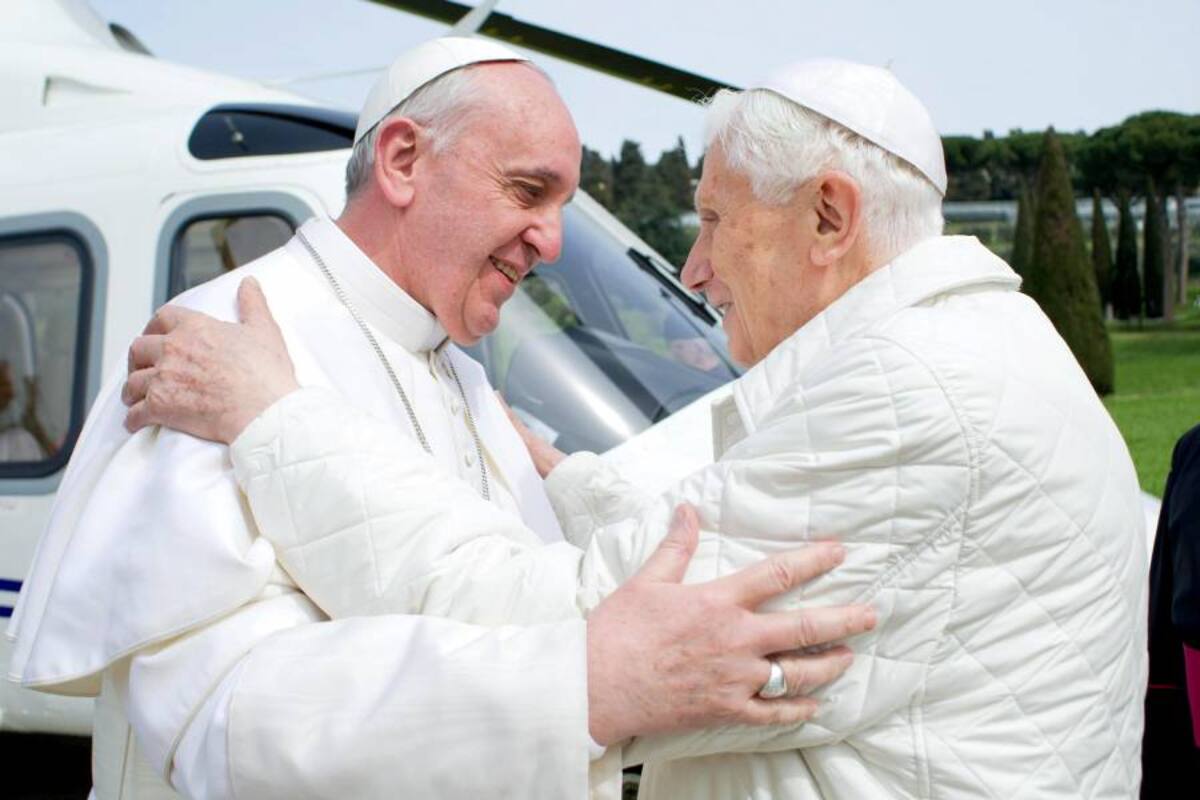 Francisco recibirá personalmente hoy a Benedicto XVI a su regreso al Vaticano (Foto: Archivo/VANGUARDIA LIBERAL)