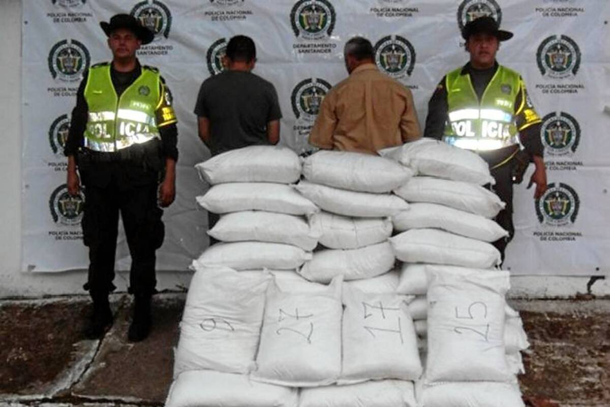 Capturadas dos personas con 750 kilos de soda cáustica en La Lizama (Foto: Suministrada/VANGUARDIA LIBERAL)