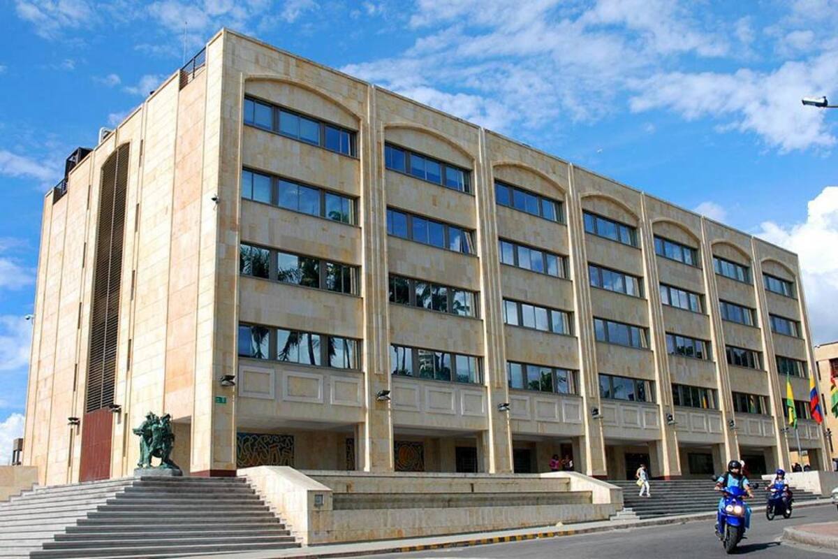 Continúa la discusión entre la Contraloría municipal y la Alcaldía de Bucaramanga por cuenta de la orden de embargo a la cuenta donde le depositan el sueldo al Alcalde. (Foto: Archivo /VANGUARDIA LIBERAL)