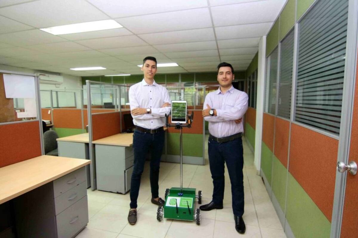 Santandereanos crean el primer robot de telepresencia del país (Foto: Elver Rodríguez / VANGUARDIA LIBERAL )