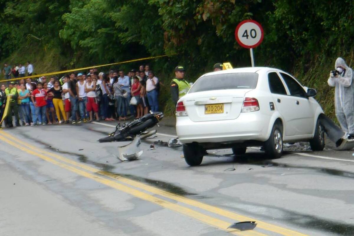Tras presunta maniobra peligrosa, murió motociclista en Santander (Foto: Marco Valencia / VANGUARDIA LIBERAL)
