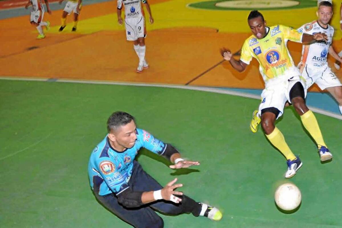 Triunfo de Bucaramanga FSC lo mantiene en el liderato. (Foto: Archivo/VANGUARDIA LIBERAL)