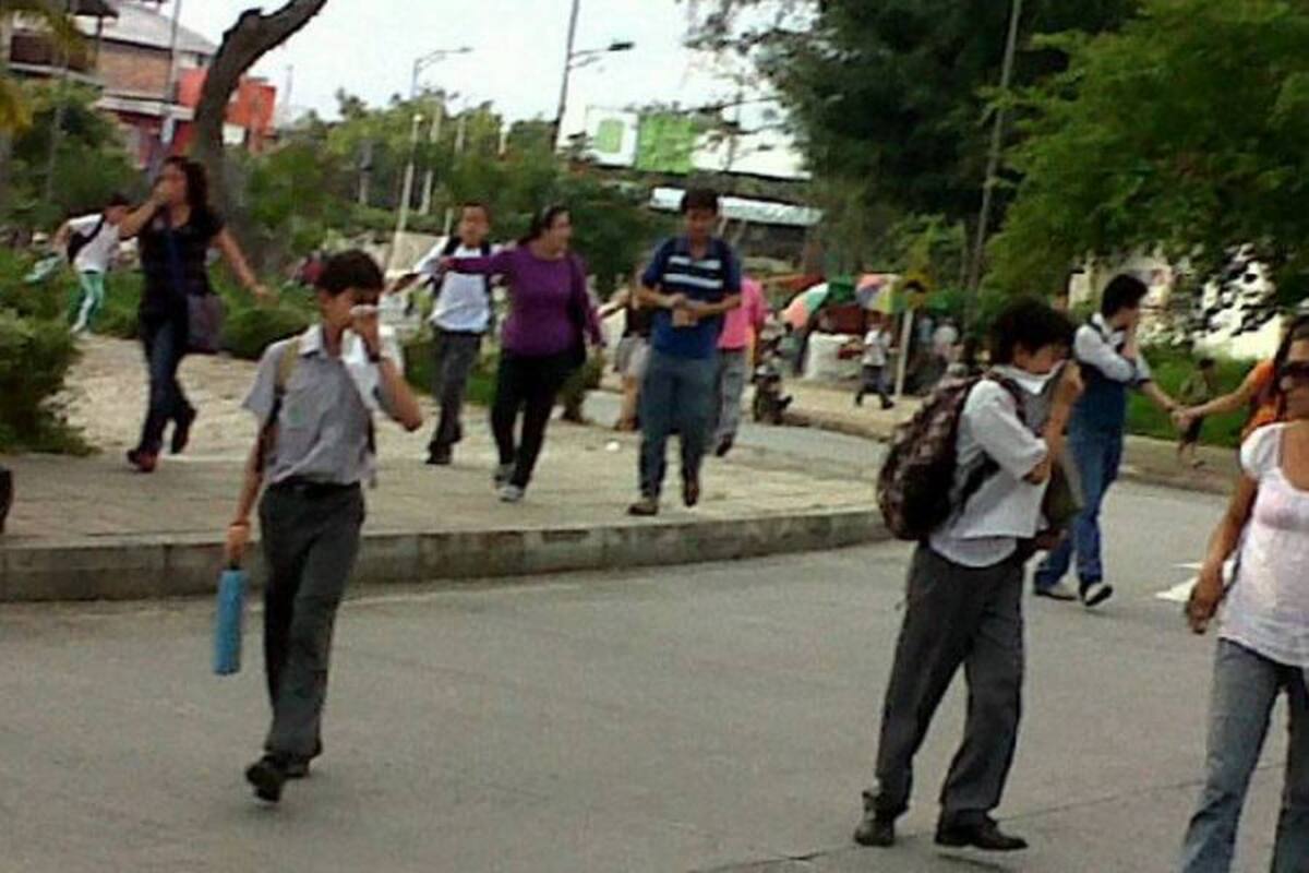 Estudiantes y Esmad protagonizan disturbios en la UIS (Foto: Suministrada/VANGUARDIA LIBERAL)