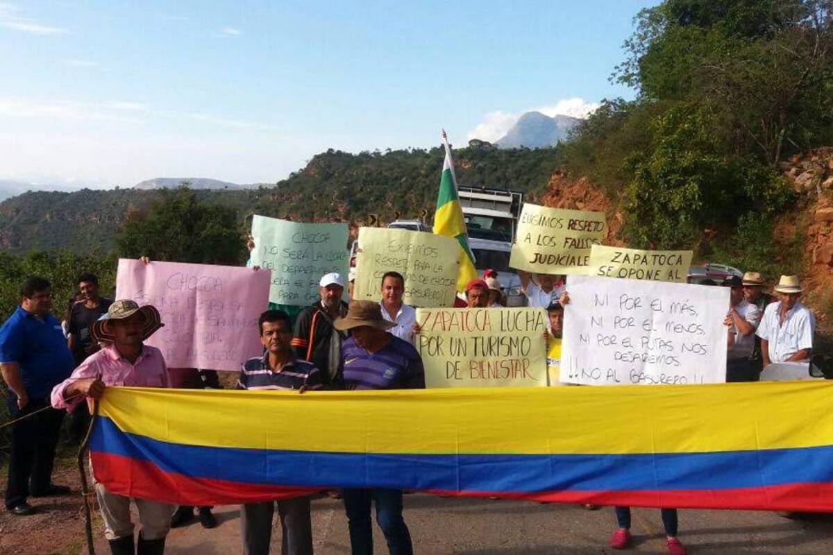 Tras protesta, sellan obra donde se planea construir relleno sanitario en Girón (Foto: Suministrada /VANGUARDIA LIBERAL)