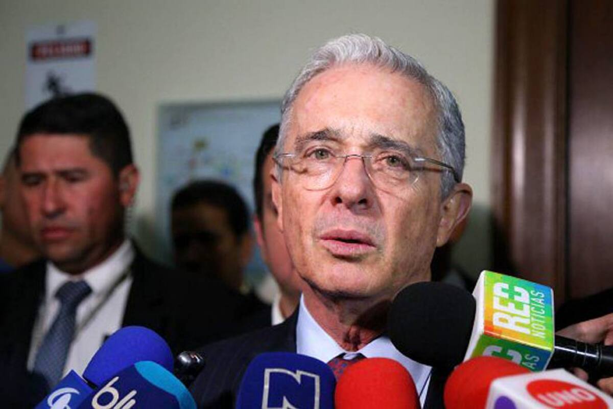 Senador Uribe anuncia proyecto de aumento “extraordinario” del salario mínimo (Foto: Colprensa /VANGUARDIA LIBERAL )