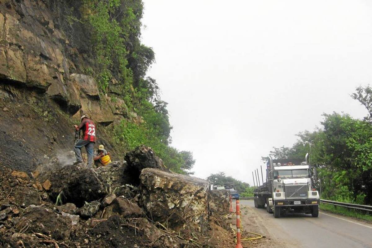 Hoy y mañana cerrarán la vía entre Bucaramanga y Bogotá (Foto: Archivo/VANGUARDIA LIBERAL)