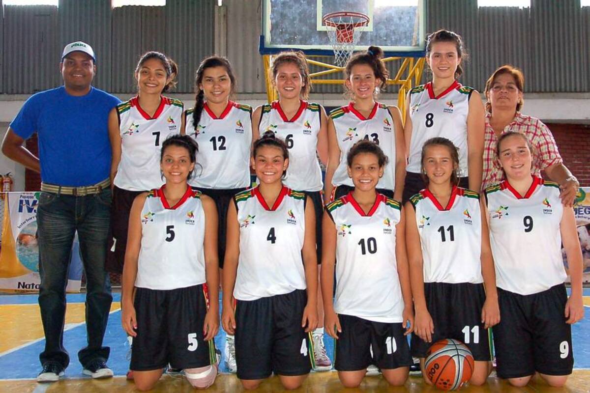 La selección Santander de baloncesto femenino, categoría sub 15, terminó en el segundo lugar del Campeonato Nacional Interligas. (Foto: Archivo / Vanguardia Liberal)