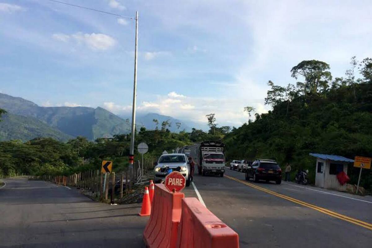 Abren al tráfico vía sustitutiva entre Bucaramanga y Barrancabermeja (Foto: Suministrada/VANGUARDIA LIBERAL)