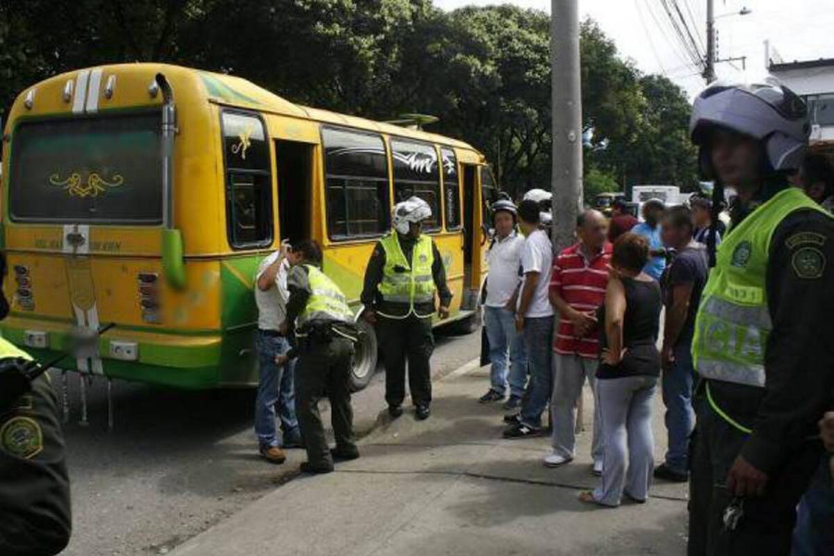 Policías encubiertos viajan en buses convencionales para evitar hurtos (Foto: Archivo/VANGUARDIA LIBERAL)