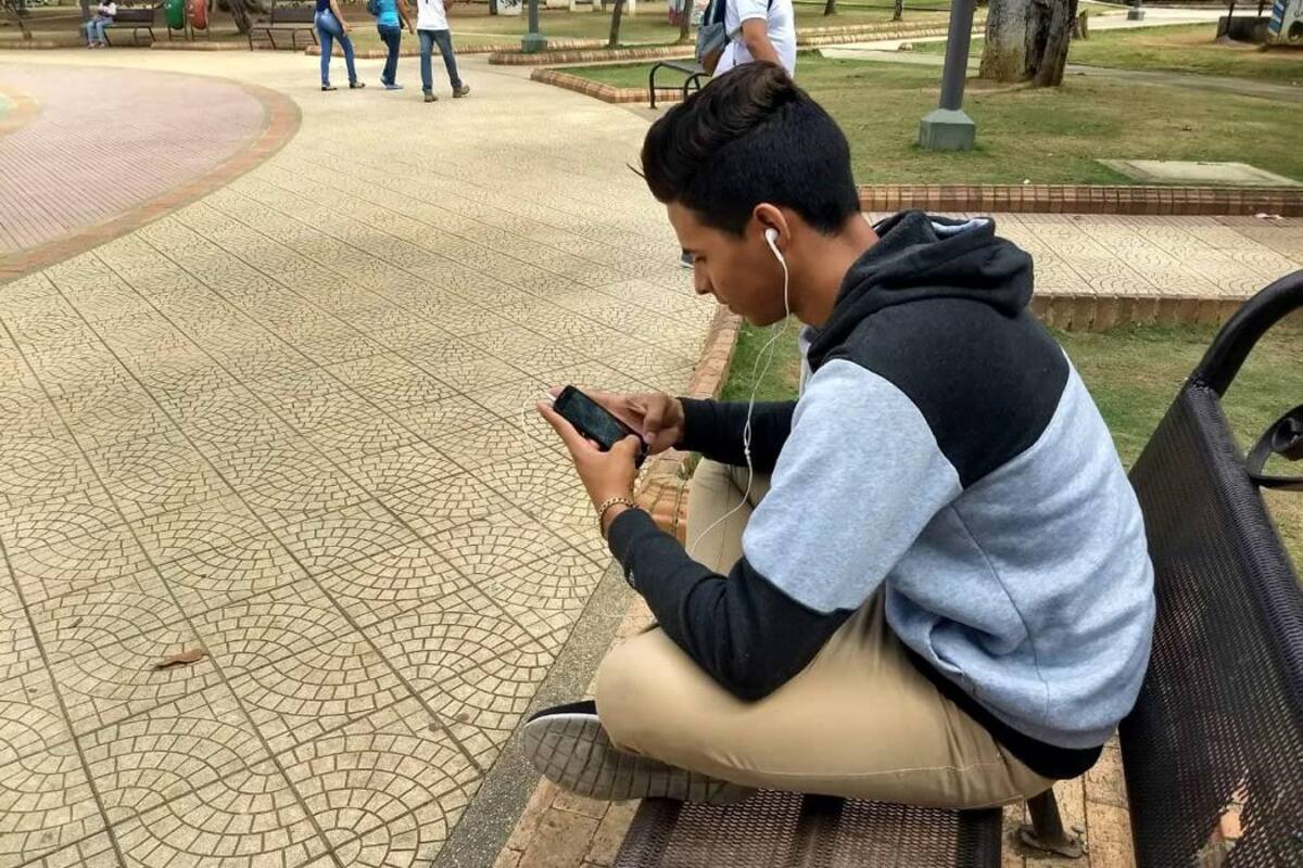 ¿Está de acuerdo con la instalación y operación de estos puntos de Internet gratis en Bucaramanga? (Foto: Daniel Ávila /VANGUARDIA LIBERAL)