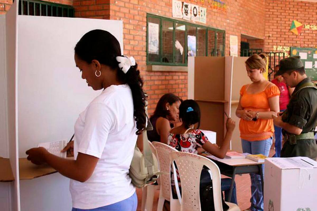 En las elecciones de 2007, se eligieron 18.527 gobernantes y se inscribieron 86.451 candidatos. 84.171 por medio de 16 partidos y 2.280 por 270 grupos significativos de ciudadanos. (Foto: Archivo/VANGUARDIA LIBERAL)