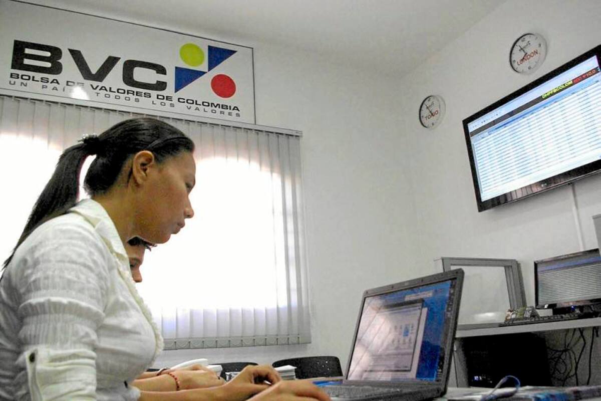 Personas naturales, inversionistas más activos de la bolsa local (Foto: Archivo/VANGUARDIA LIBERAL)