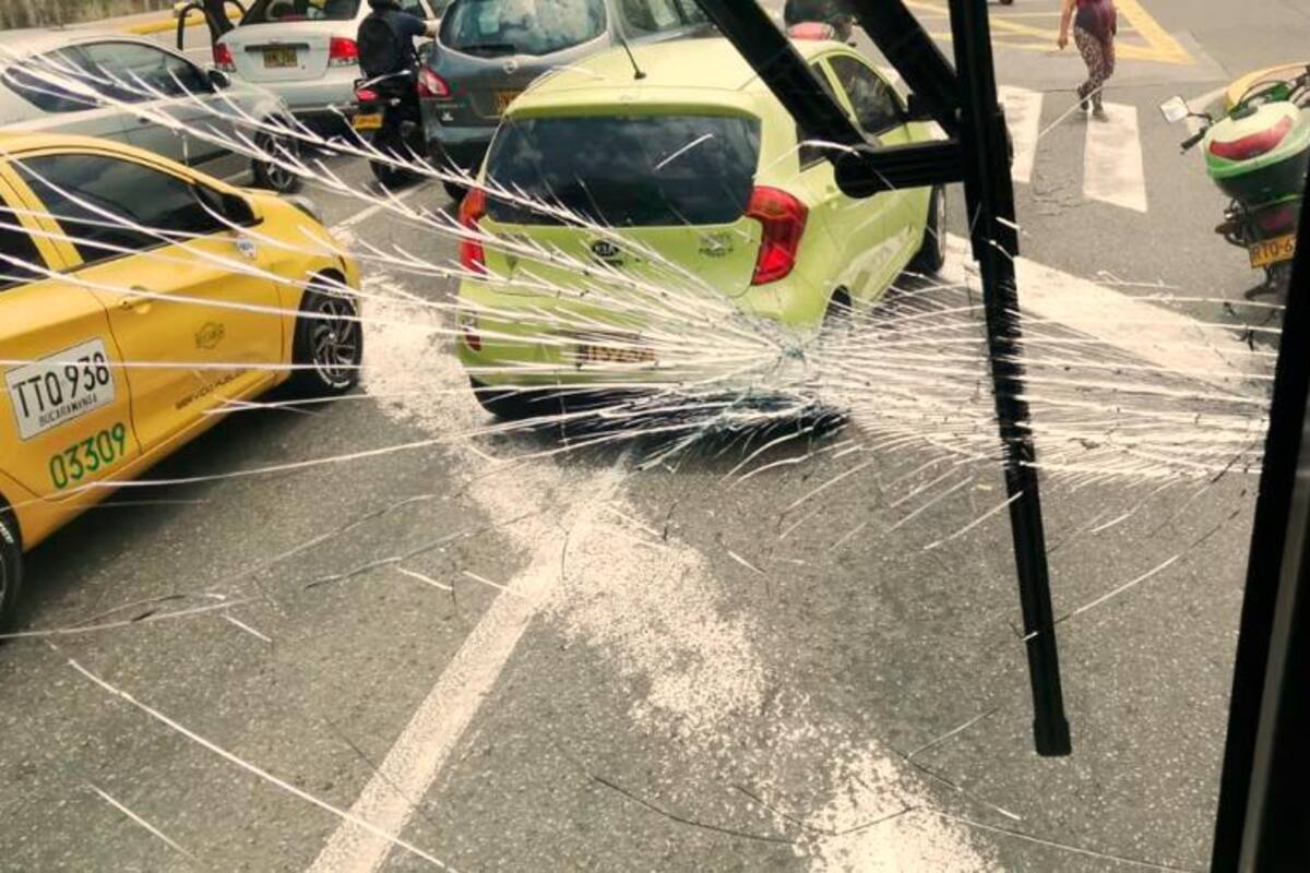 Agreden a conductor de un bus de Metrolínea en Bucaramanga