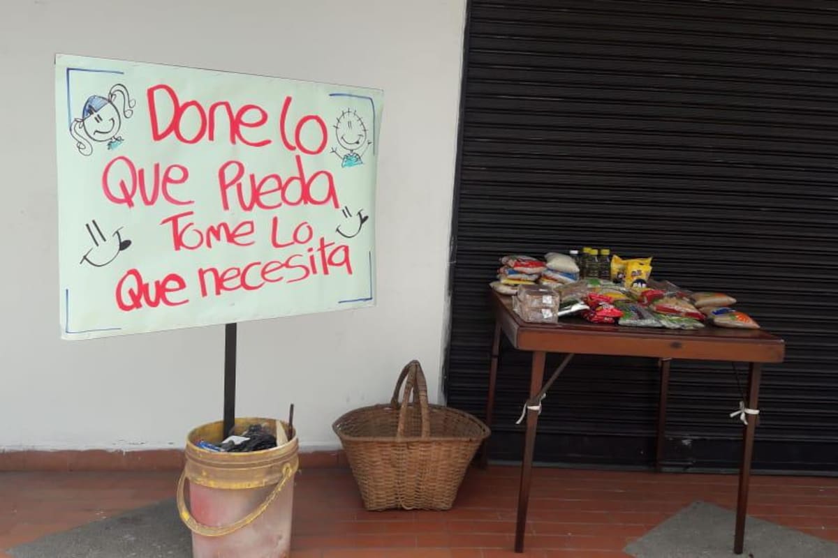 El punto de donaciones es en la transversal 34 #107-26 del barrio Altoviento I etapa. /Foto: SUMINISTRADA