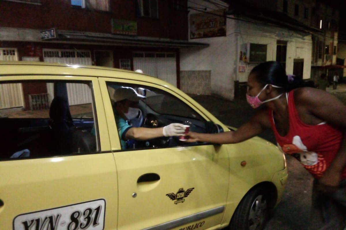 Castellanos ofrece su taxi de forma gratuita para todas las obras sociales y humanitarias que se realicen en torno a la crisis que se vive por el Covid-19.