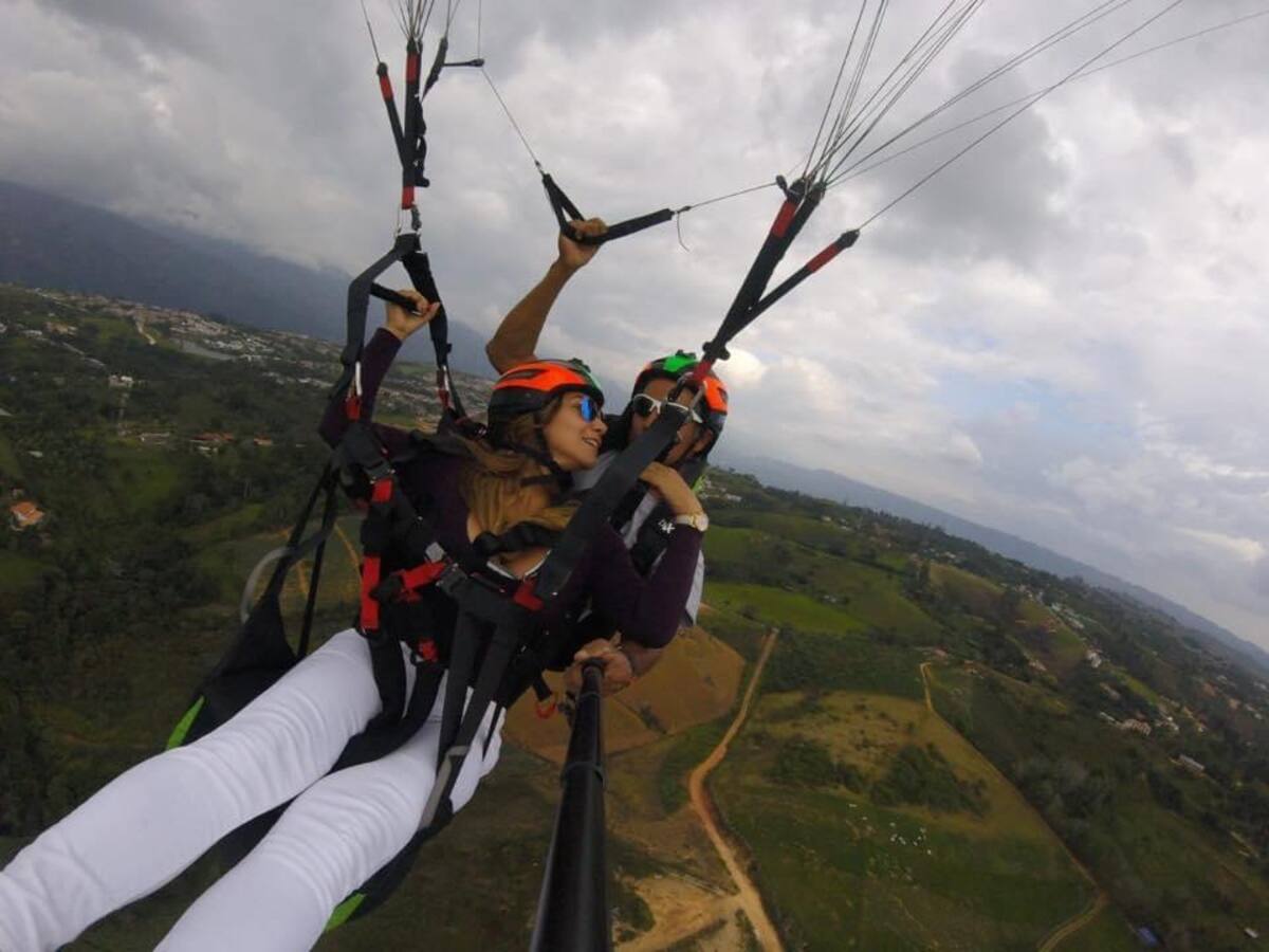 El parapente levanta vuelo para impulsar el turismo en Santander