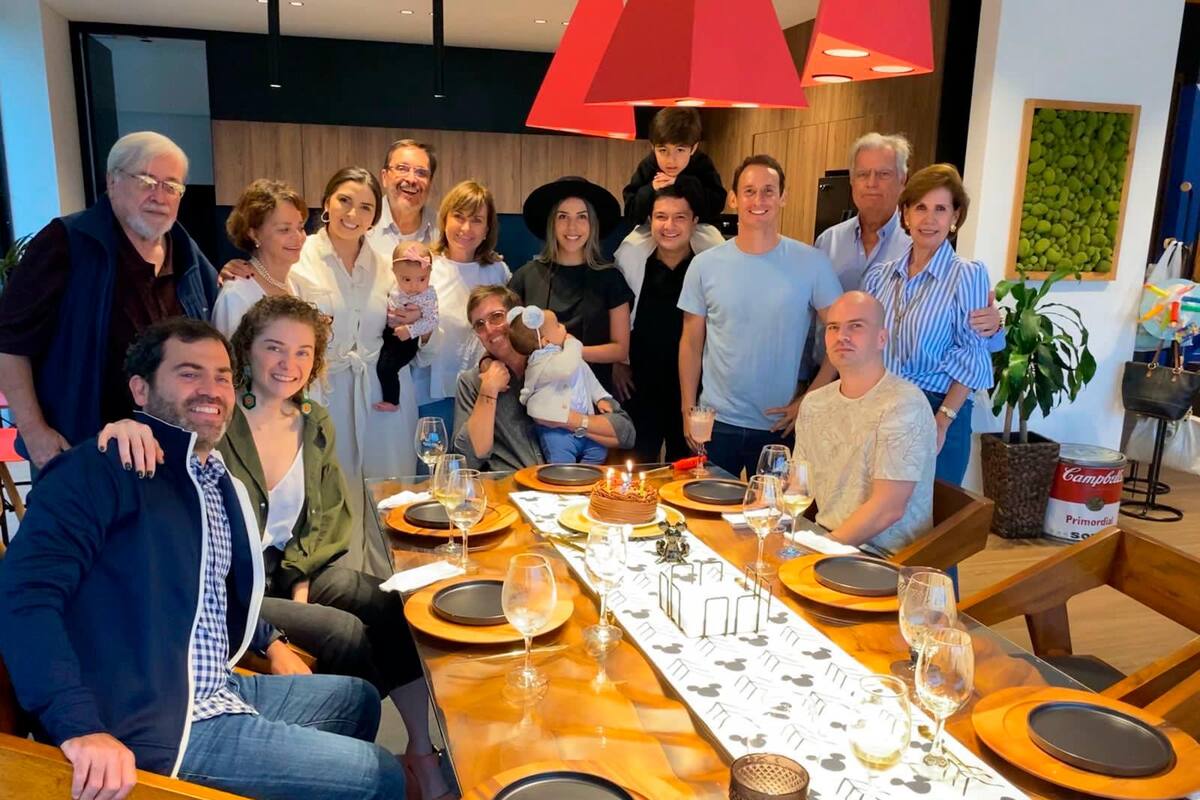 Juan Camilo Mantilla, Laura Reyes, Juan Carlos Mantilla, Alma Mantilla, Catalina Ferreira, Juan Darío García, Sergio Mantilla, Luz Stella Montoya, María Alejandra Sampayo, Mariana Bayona, Juan Carlos Mantilla, Eulalia García, Juan Felipe Bayona, Alejandro Bayona, Juan Pablo Remolina, Juan Manuel García y Adriana González.