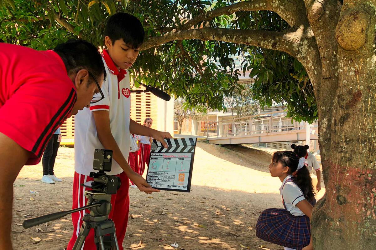 Los niños del colegio Fe y Alegría del barrio Los Colorados aprendieron sobre cine. Foto suministrada/ VANGUARDIA