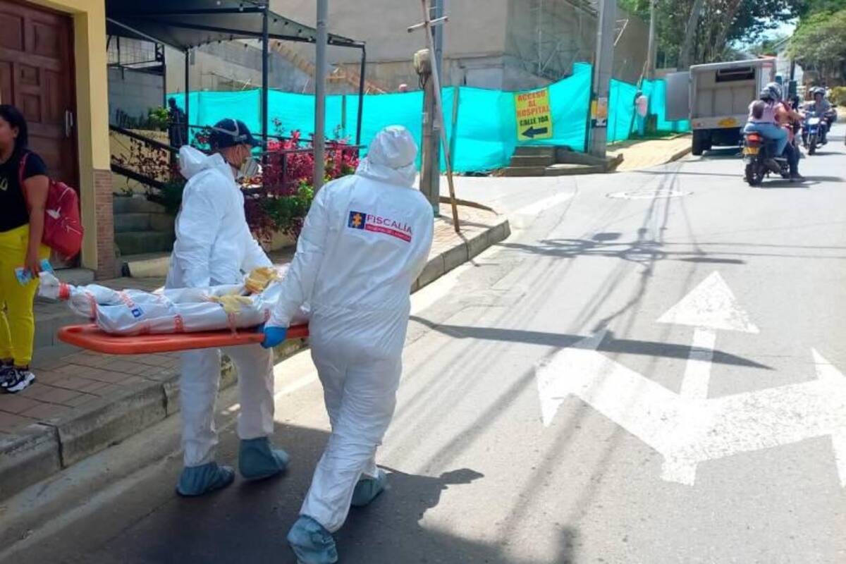 El levantamiento del cuerpo se hizo este miércoles 8 de noviembre. Foto Mauricio Palacio/El Colombiano