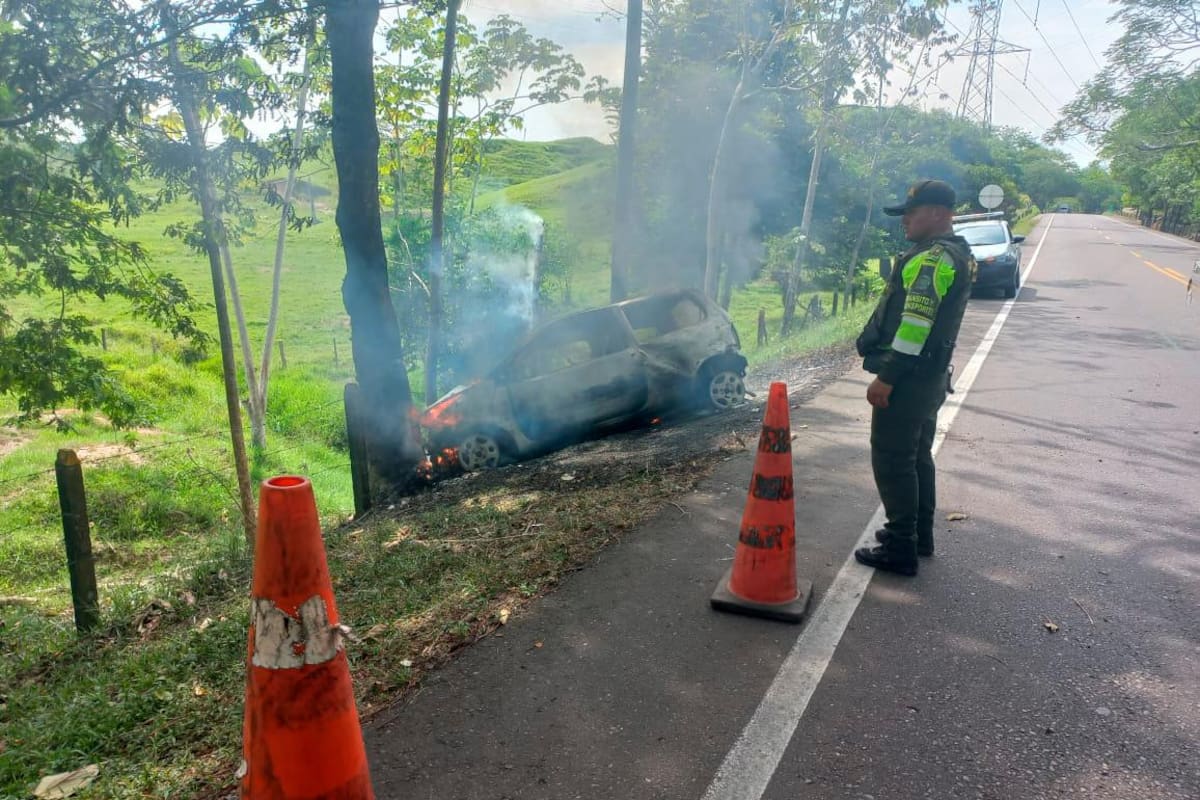 Los tres integrantes de la familia fueron remitidos al Hospital de Puerto Berrío. Foto tomada de redes sociales/VANGUARDIA