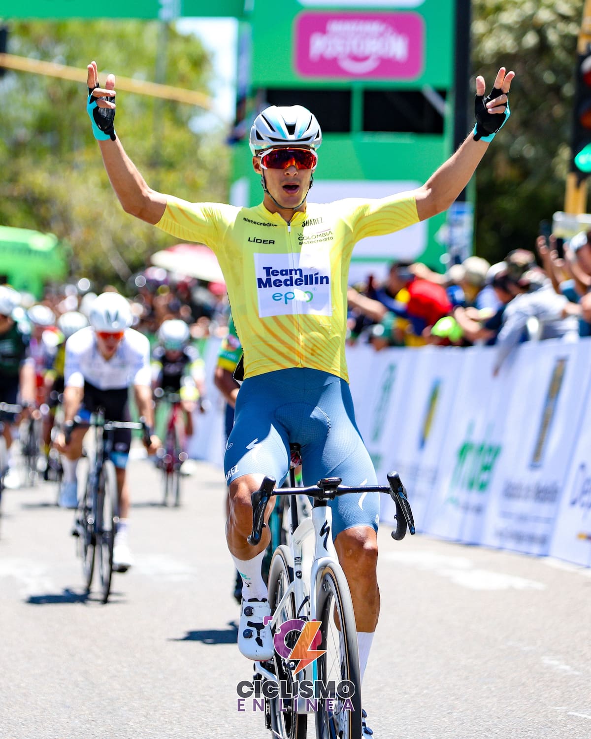 Wilmar Paredes no da tregua en la Vuelta a Colombia 2026: tercera victoria consecutiva y liderato en Neiva. Foto: Ciclismo en línea/Anderson Bonilla