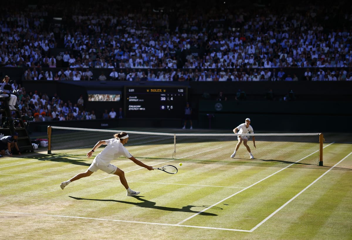 LONDON (United Kingdom), 12/07/2026.- Alexander Zverev of Germany in action during the Men's Singles final against Jannik Sinner of Italy at the Wimbledon Championships in London, Britain, 12 July 2026. (Tenis, Alemania, Italia, Reino Unido, Londres) EFE/EPA/TOLGA AKMEN