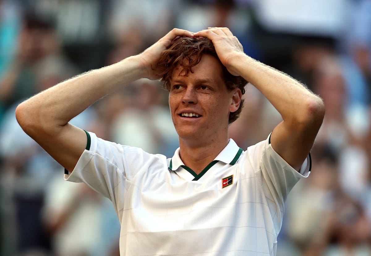 LONDON (United Kingdom), 12/07/2026.- Jannik Sinner of Italy celebrates winning the Men's Singles final against Alexander Zverev of Germany at the Wimbledon Championships in London, Britain, 12 July 2026. (Tenis, Alemania, Italia, Reino Unido, Londres) EFE/EPA/NEIL HALL