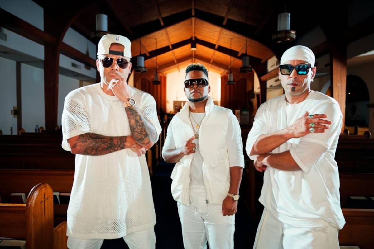Wisin ha lanzado junto al dominicano Redimi2 y el rapero boricua Gallego el tema ‘Calle sin salida’,