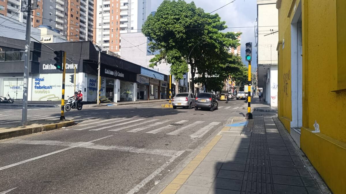 Un trabajo contrarreloj facilitó las labores de arreglo de los semáforos.