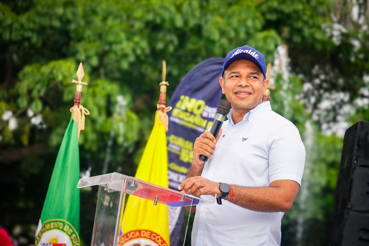 Yahir Acuña plantea crear bolsa regional para subsidiar el servicio eléctrico.