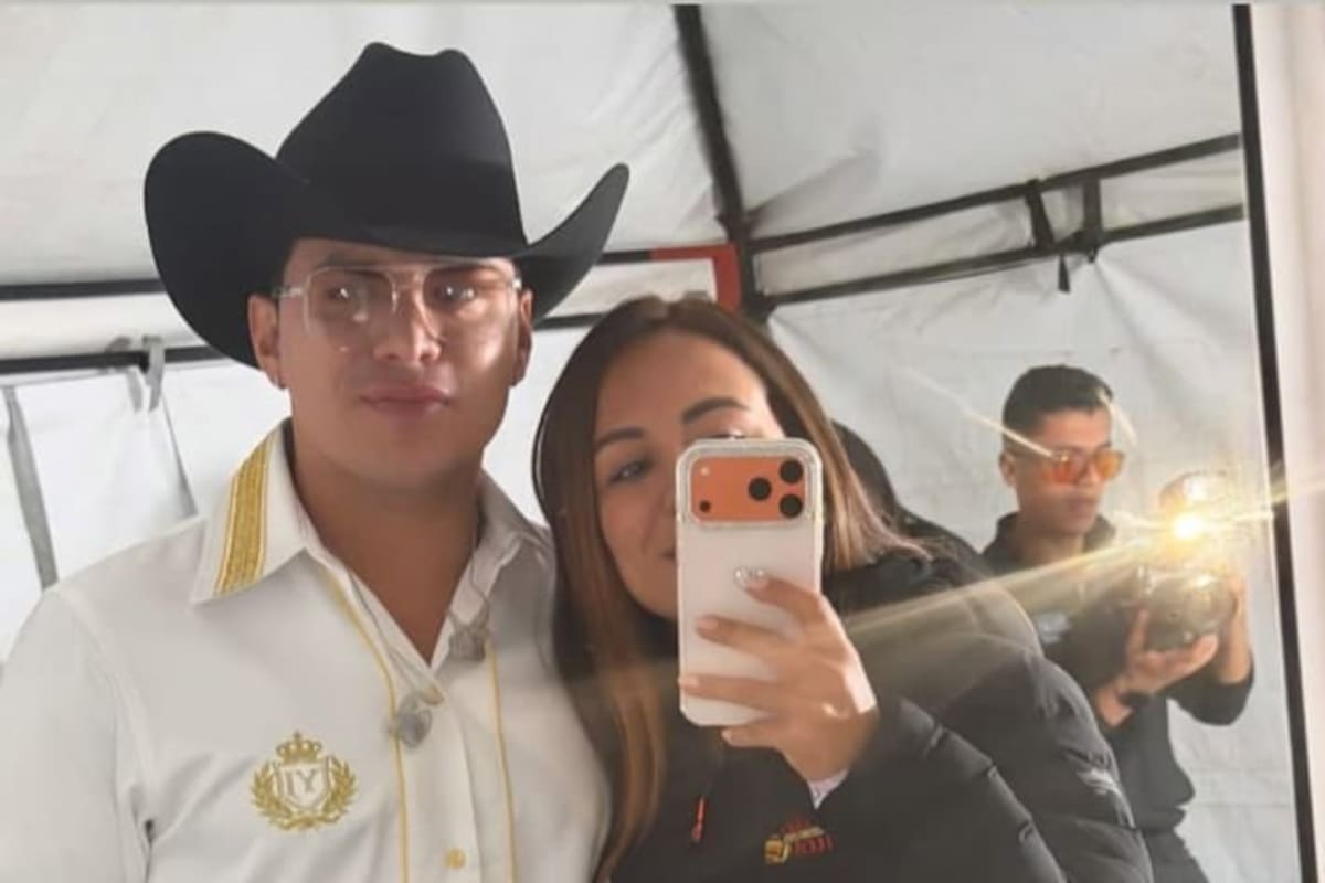 Esta es la última foto que se tomó el artista Yeison Jiménez con su hermana Lina antes del accidente.