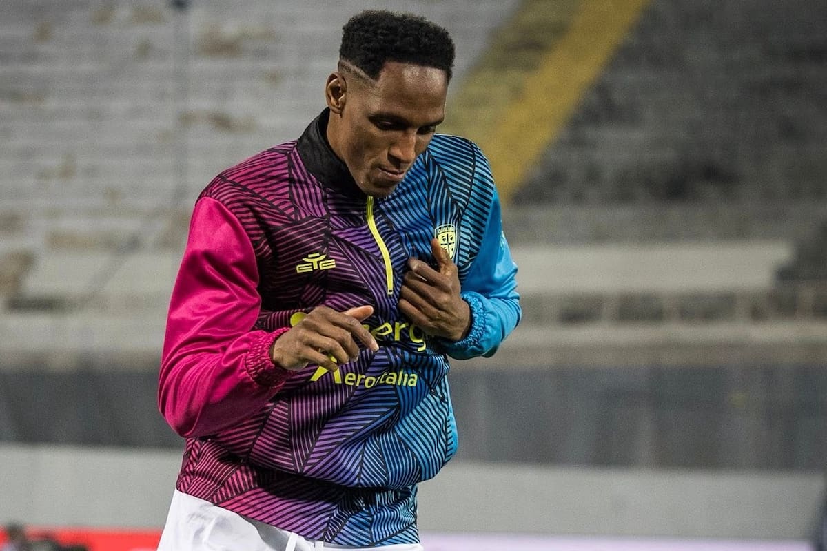 El entrenador del Cagliari confesó que el defensor colombiano Yerry Mina presenta una lesión de rodilla. Foto: Cagliari.