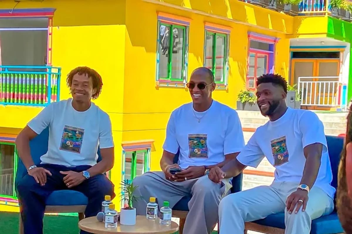 Yerry Mina, Juan Cuadrado y Jefferson Lerma, hablaron de inversión y futuro en Guatapé. | Foto: El Colombiano.,
