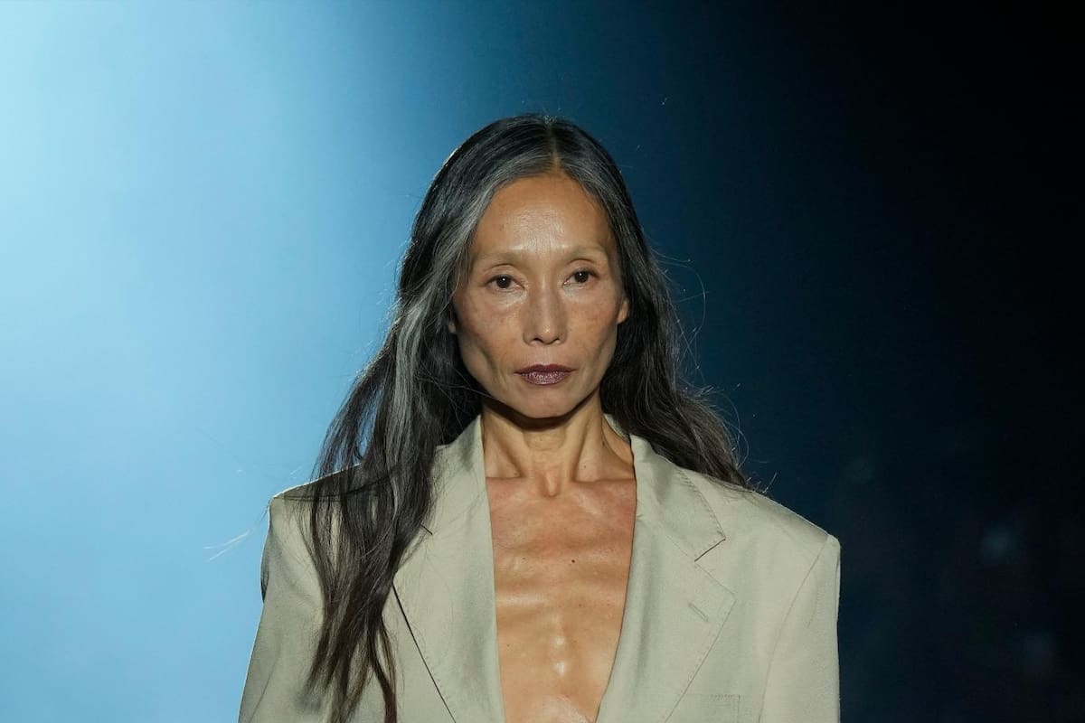 Nada llama demasiado la atención sobre la modelo japonesa afincada en Barcelona Yuri Fukuhara a excepción de su edad; 55 años. EFE VANGUARDIA