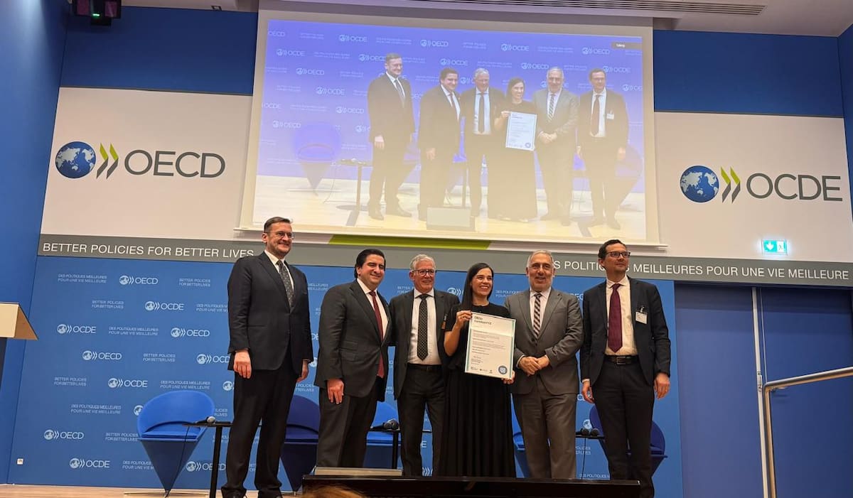 De izquierda a derecha, Piotr Stryszowski - OCDE; James Rockas - American Center for Law and Justice; Andrea Serrano, CEO – Zona Franca Santander; Christopher Martin – OCDE; Alfonso Prada Gil, embajador de Colombia en Francia. | Suministrada